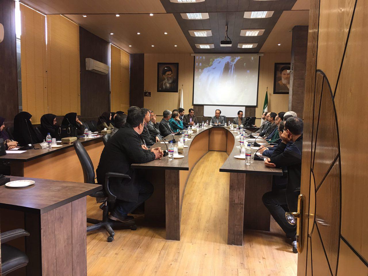 جامعه آزمایشگاهی استان اصفهان photo_2017-04-07_20-43-22.jpg