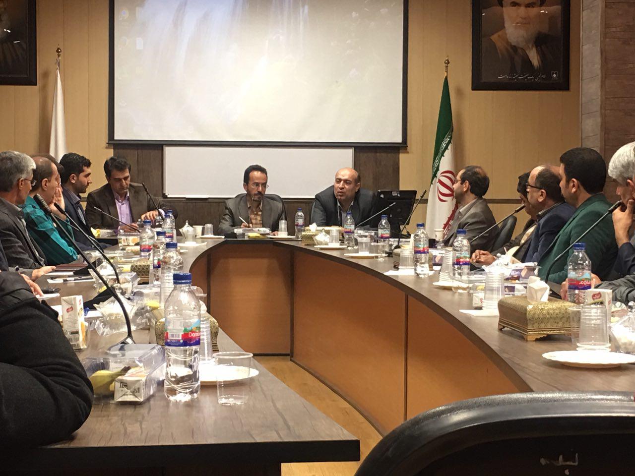 جامعه آزمایشگاهی استان اصفهان photo_2017-04-07_20-43-45.jpg